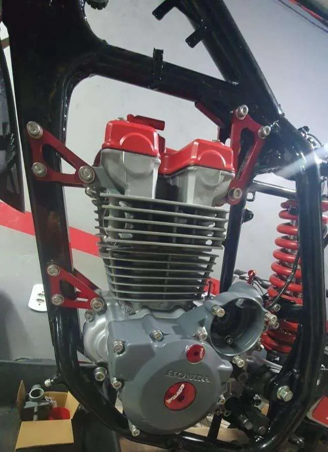 Motor Honda preparado no quadro